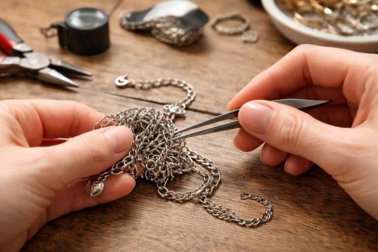 Comment démêler un bracelet en métal facilement